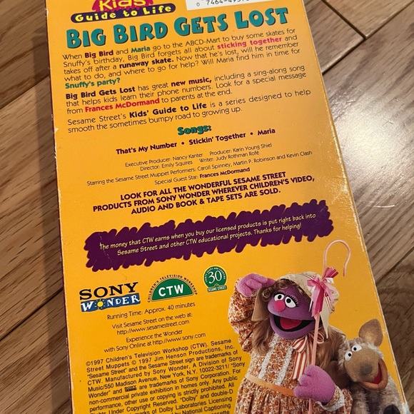 Sesame Street “Big Bird Gets Lost” VHS tape - Picture 6 of 11